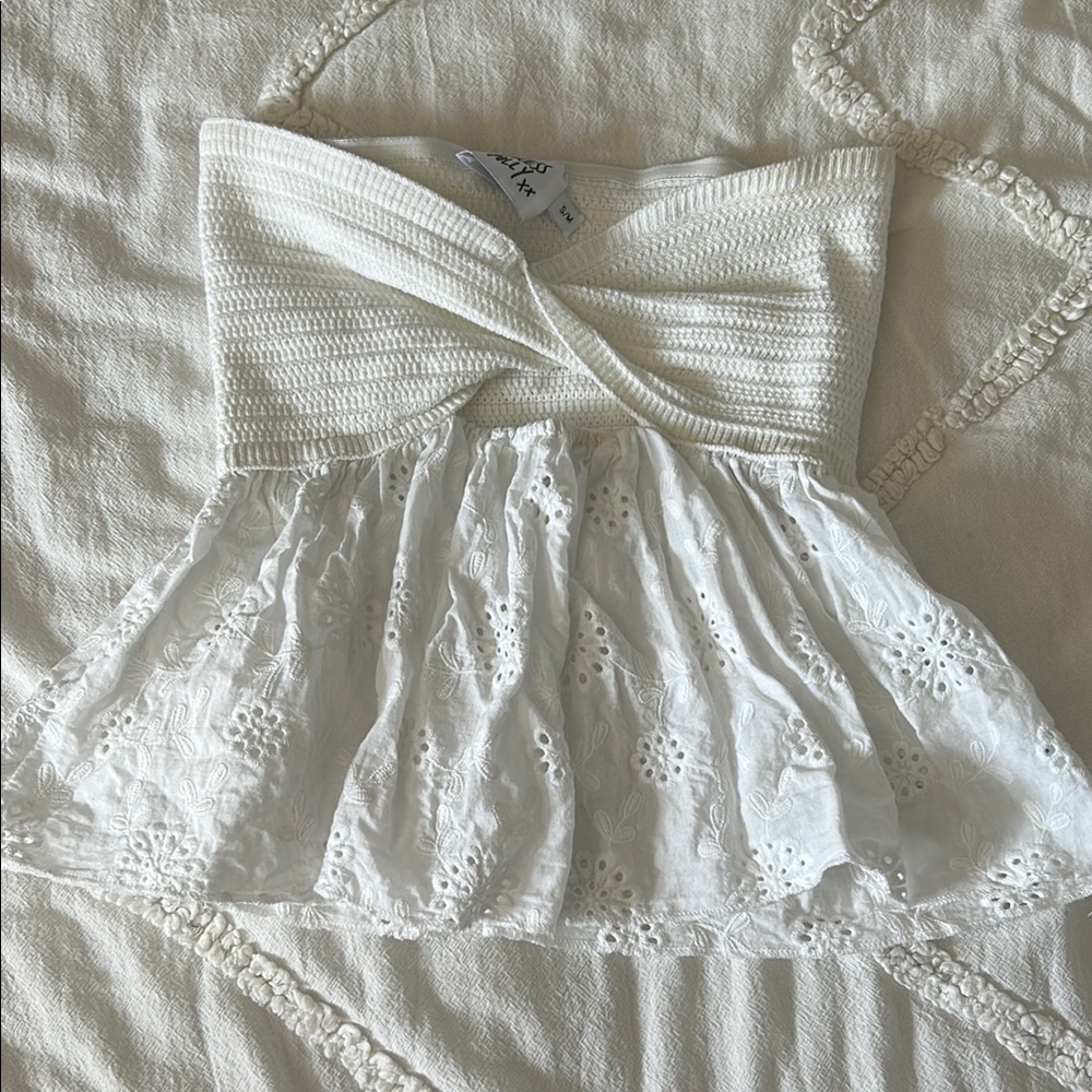 Princess Polly Strapless Crochet Top